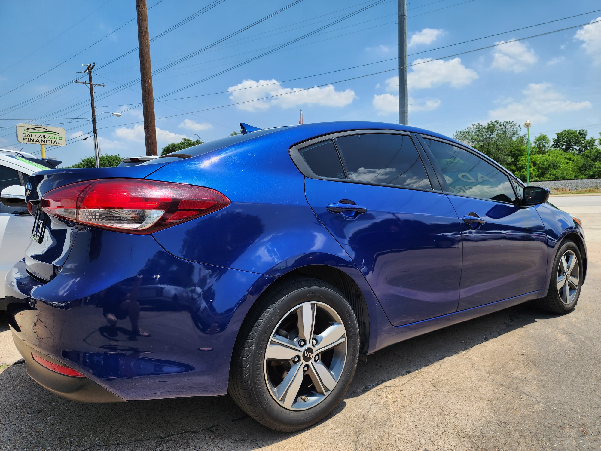 2018 BLUE /BLACK Kia Forte LX (3KPFL4A76JE) with an 2.0L L4 DOHC 16V engine, AUTO transmission, located at 2660 S.Garland Avenue, Garland, TX, 75041, (469) 298-3118, 32.885551, -96.655602 - Welcome to DallasAutos4Less, one of the Premier BUY HERE PAY HERE Dealers in the North Dallas Area. We specialize in financing to people with NO CREDIT or BAD CREDIT. We need proof of income, proof of residence, and a ID. Come buy your new car from us today!! This is a SUPER CLEAN 2018 KIA FORTE - Photo #3